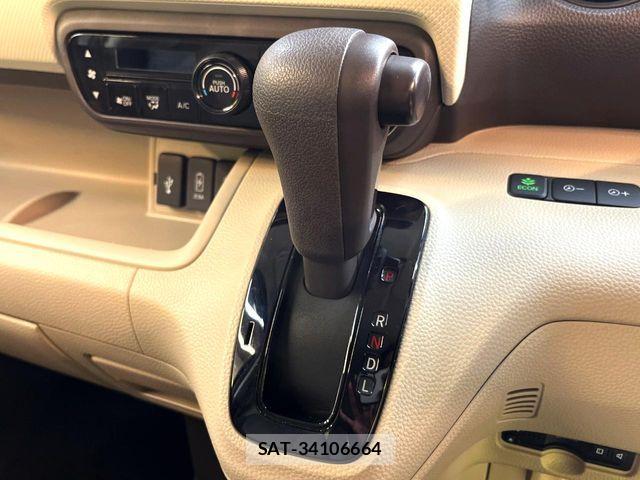Honda N BOX 2017-12 8246049-19
