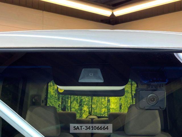 Honda N BOX 2017-12 8246049-4