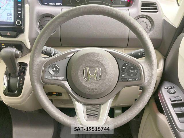 Honda N BOX 2017-08 8246064-10