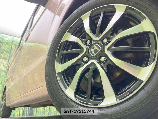 Honda N BOX 2017-08 8246064-12