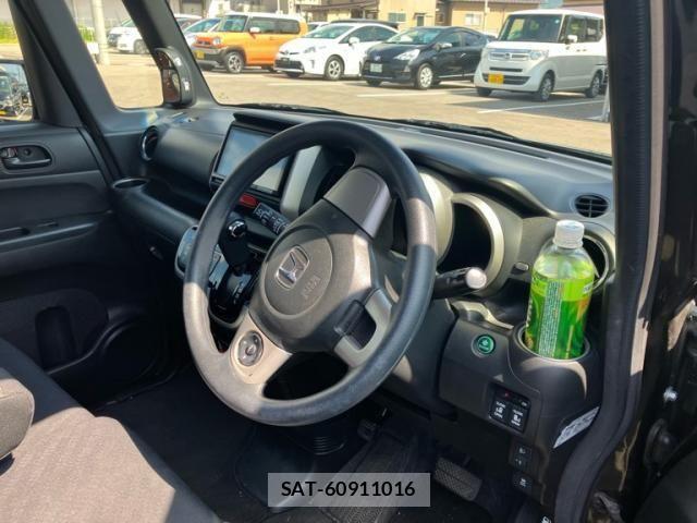 Honda N BOX 2013-07 8246070-5