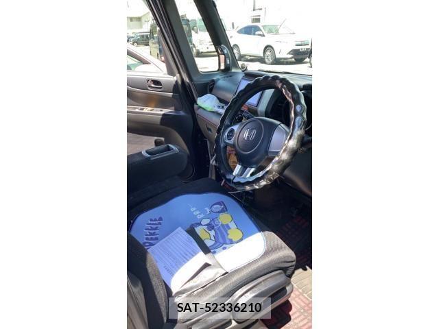 Honda N BOX 2015-03 8246069-10