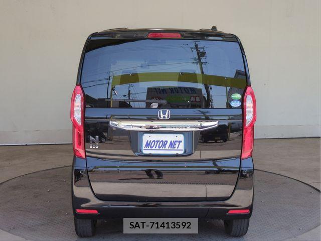 Honda N BOX 2020-02 8246059-17