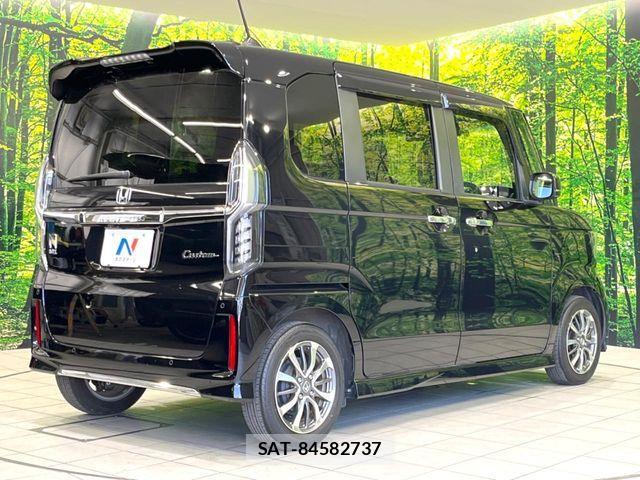 Honda N BOX 2022-01 8315698-16