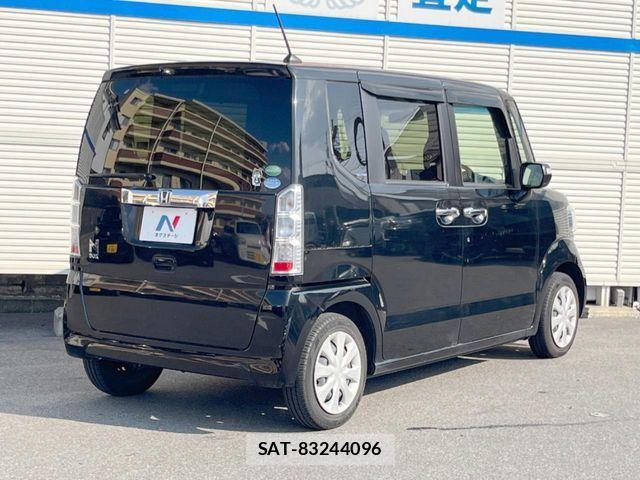Honda N BOX 2016-08 8315738-16