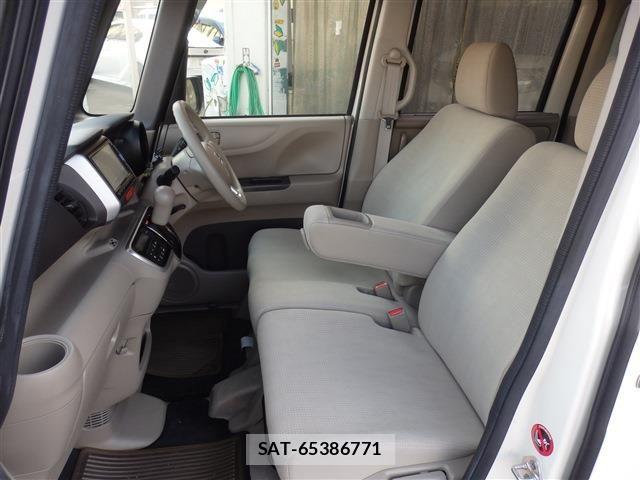 Honda N BOX 2015-03 8315776-21