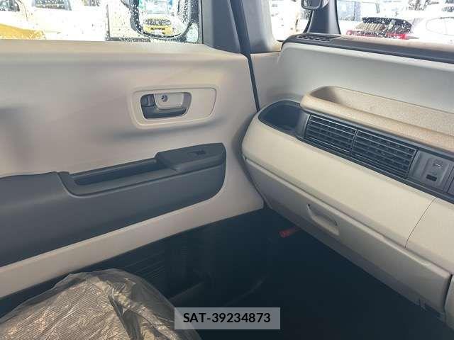 Honda N BOX 2026-06 8315693-17