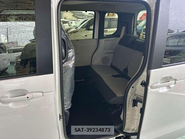 Honda N BOX 2026-06 8315693-5