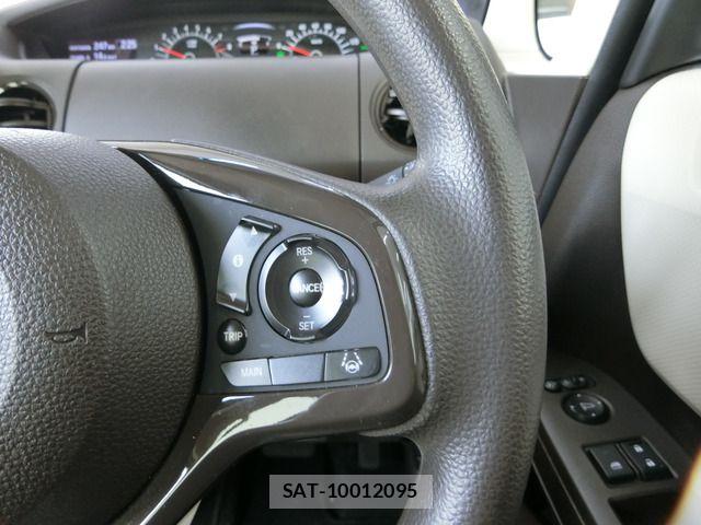 Honda N BOX 2023-05 8315714-15