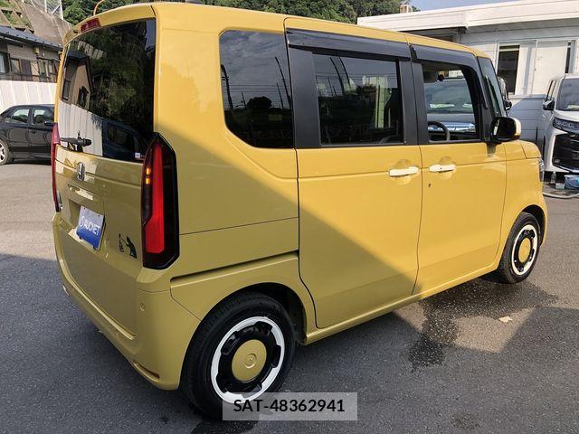 Honda N BOX 2024-04 8315732-1