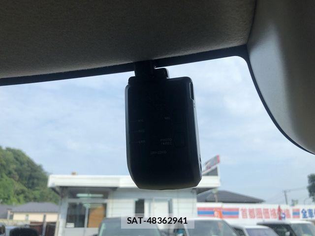 Honda N BOX 2024-04 8315732-26