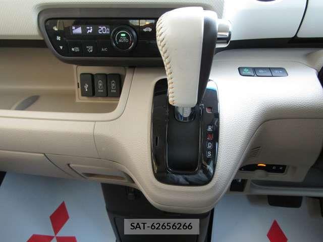 Honda N BOX 2018-11 8315736-15