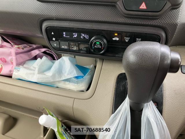 Honda N BOX 2018-08 8315779-19