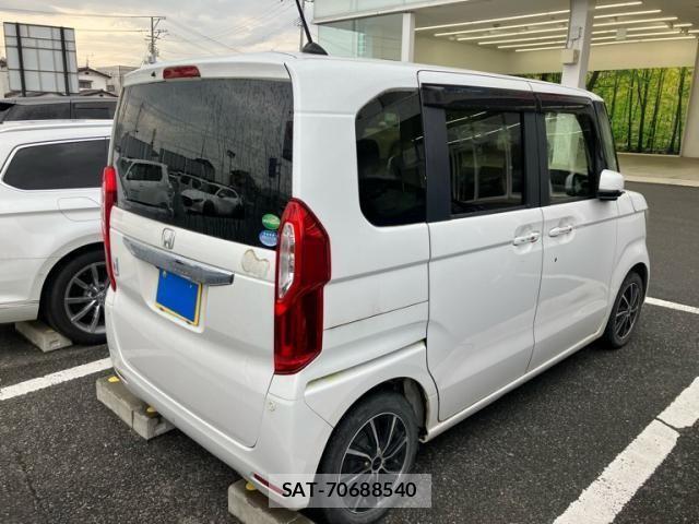 Honda N BOX 2018-08 8315779-4