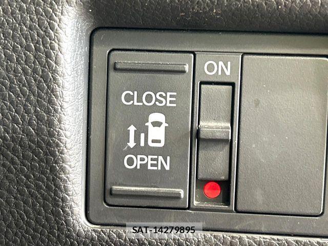 Honda N BOX 2018-01 8315723-4