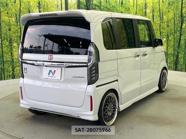 Honda N BOX 2022-04 8315687-17