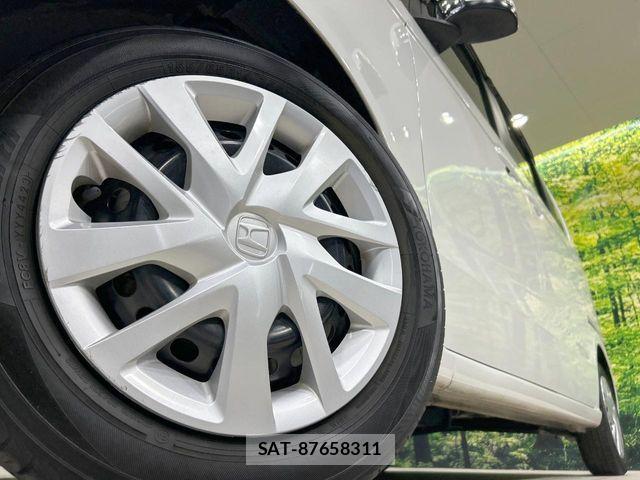 Honda N BOX 2023-11 8315684-12