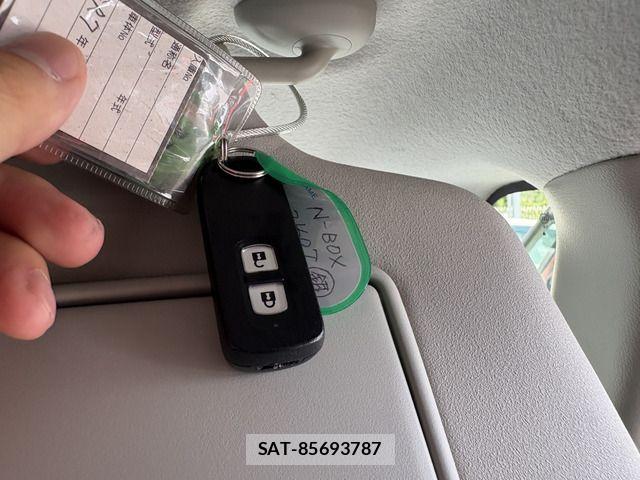 Honda N BOX 2013-06 8337001-6