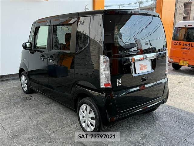 Honda N BOX 2017-08 8336988-12