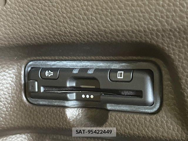 Honda N BOX 2021-08 8336955-6