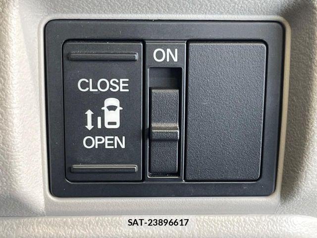 Honda N BOX 2024-05 8336958-2