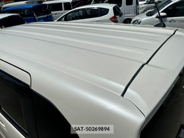 Honda N BOX 2018-02 8336982-12
