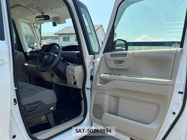 Honda N BOX 2018-02 8336982-14