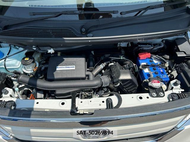 Honda N BOX 2018-02 8336982-28