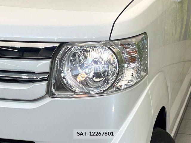 Honda N BOX 2017-04 8336978-11