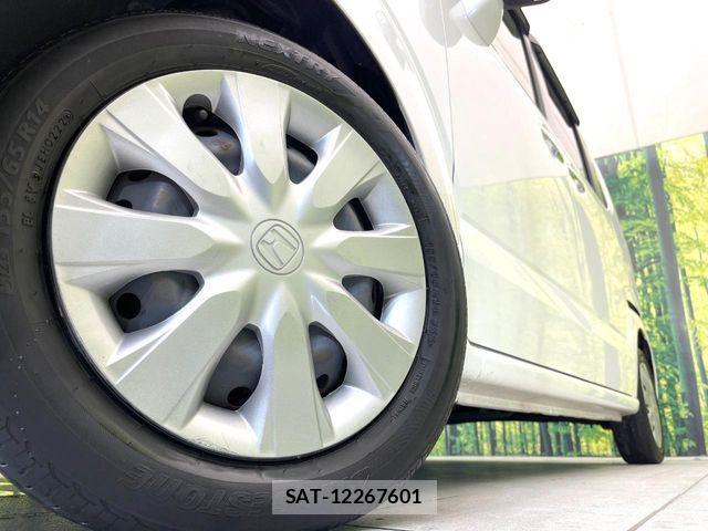 Honda N BOX 2017-04 8336978-12