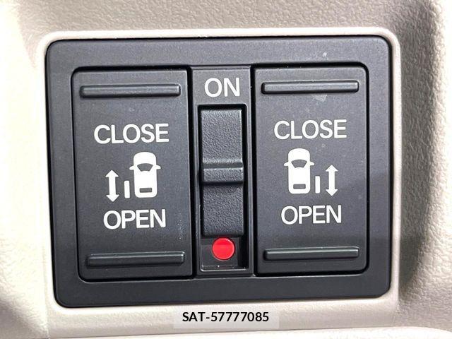 Honda N BOX 2025-10 8336942-4