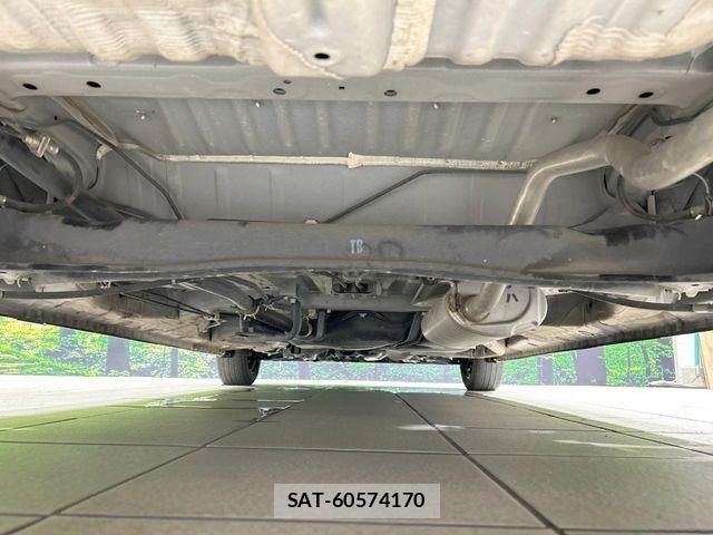 Honda N BOX 2017-11 8336973-18
