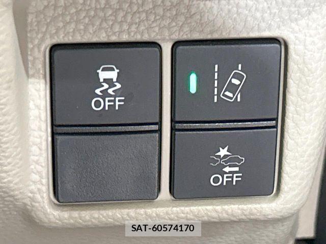 Honda N BOX 2017-11 8336973-4