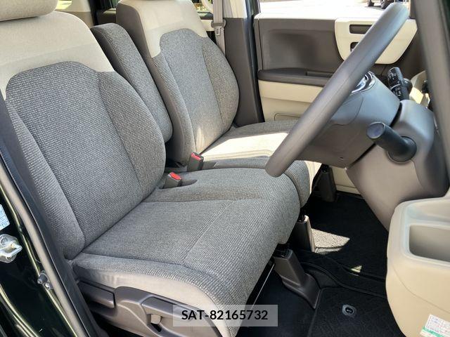 Honda N BOX 2019-06 8336975-10