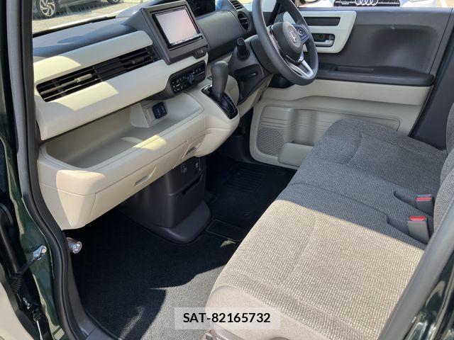 Honda N BOX 2019-06 8336975-11