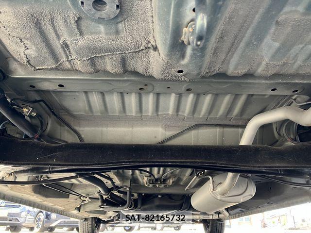 Honda N BOX 2019-06 8336975-28