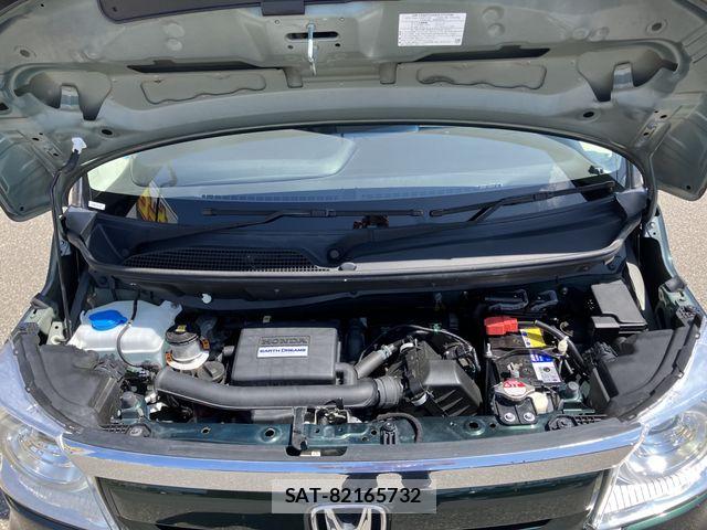 Honda N BOX 2019-06 8336975-29