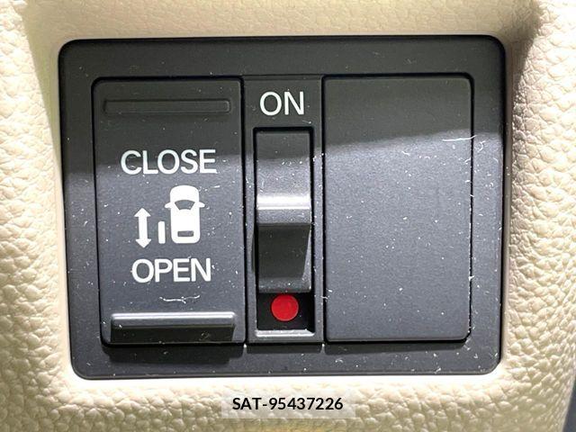 Honda N BOX 2017-10 8336972-2