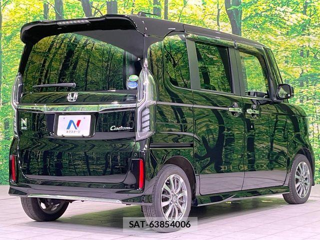 Honda N BOX 2021-04 8336948-17