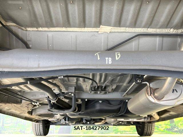 Honda N BOX 2019-06 8336966-18