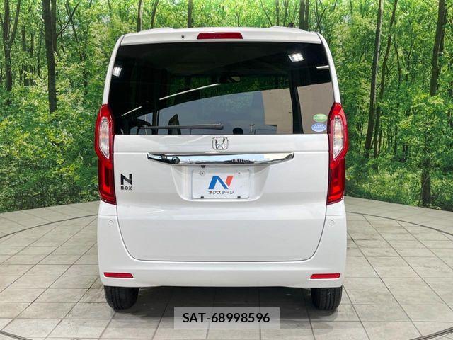 Honda N BOX 2018-05 8336960-14