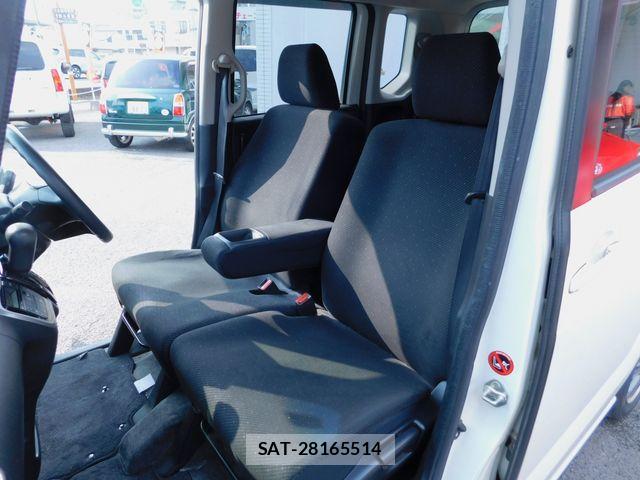 Honda N BOX 2014-03 8334982-12