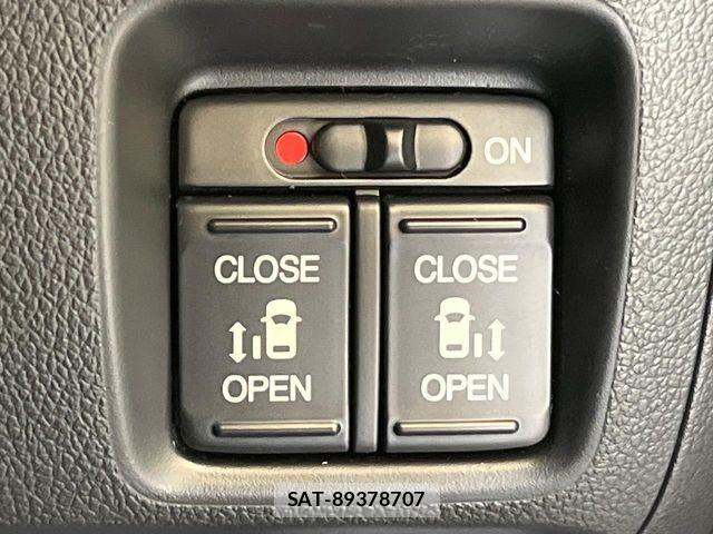Honda N BOX 2013-12 8336989-2