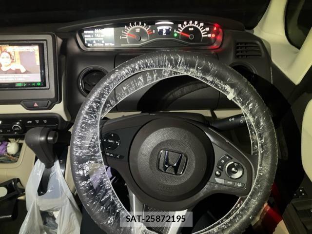 Honda N BOX 2018-12 8336981-16