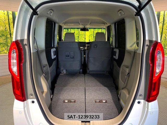 Honda N BOX 2017-12 8336985-10