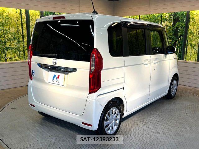Honda N BOX 2017-12 8336985-16