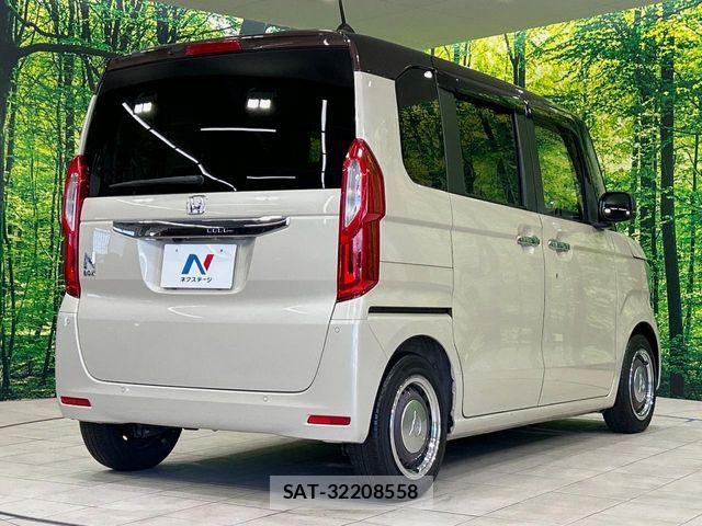 Honda N BOX 2022-02 8336952-16