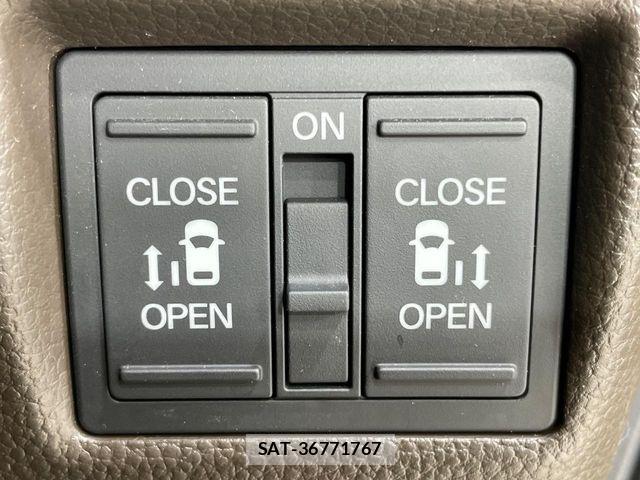 Honda N BOX 2023-06 8355088-4