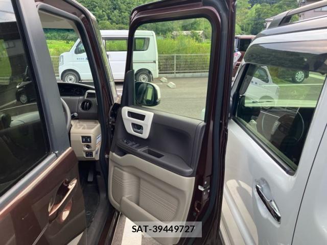 Honda N BOX 2018-05 8355115-10