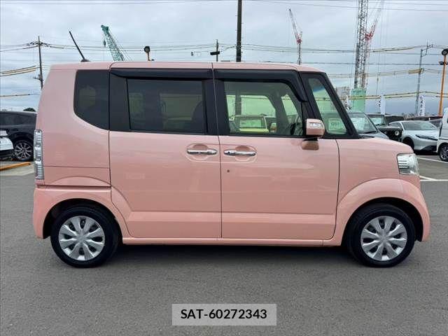 Honda N BOX 2017-04 8355111-11